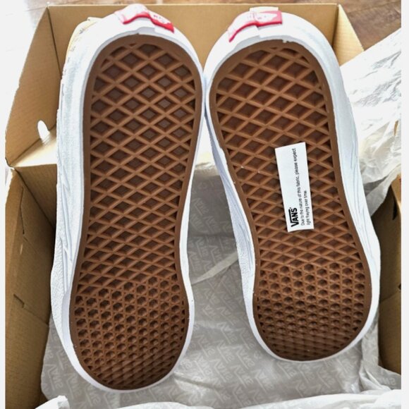 VANS Sk8-Hi BOLT Big Reveal Shoes TAUPE/ WHITE Sz US 10.5 Men/ 12 Women - Picture 6 of 7